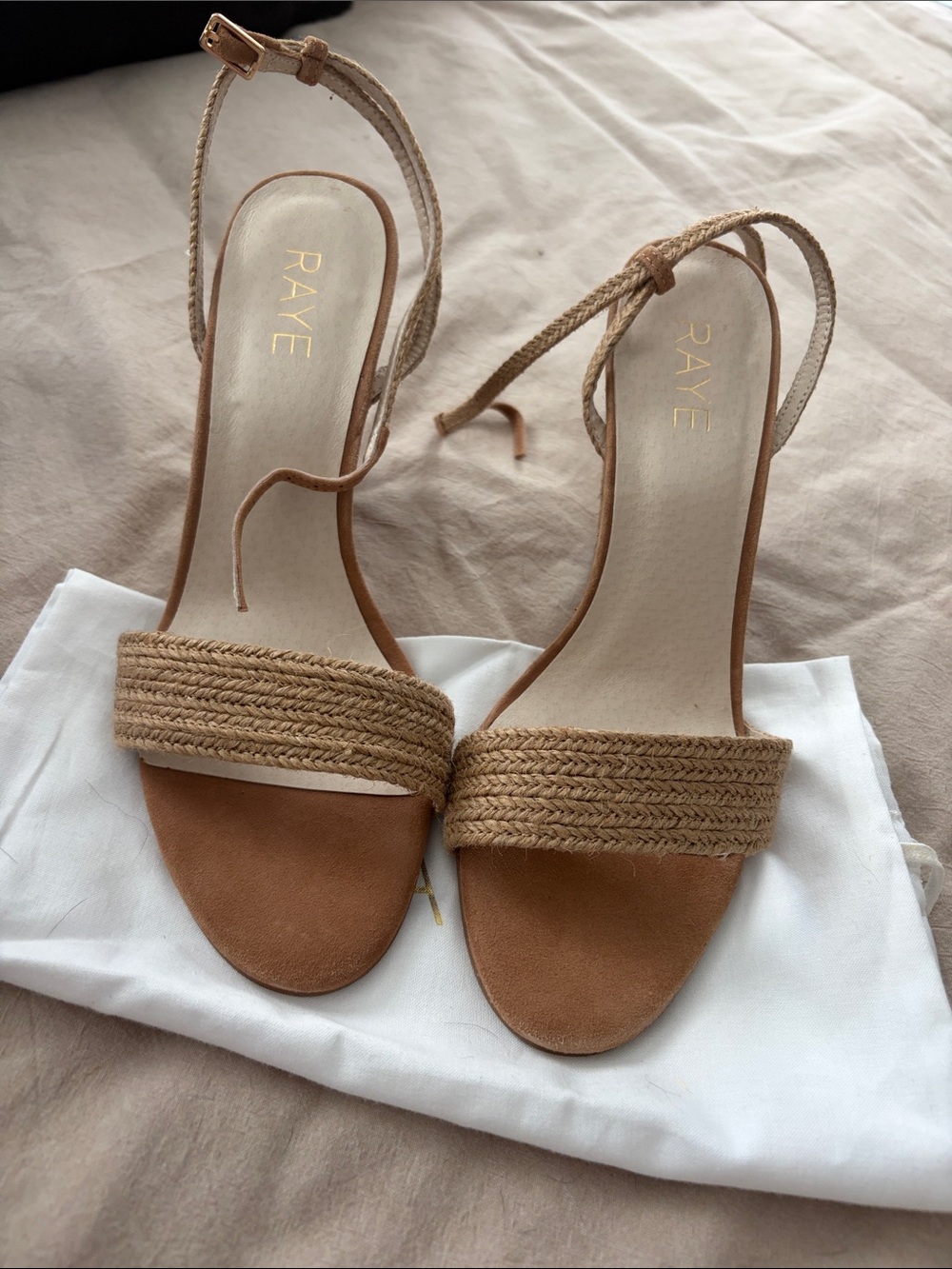 RAYE Lagoon Heel